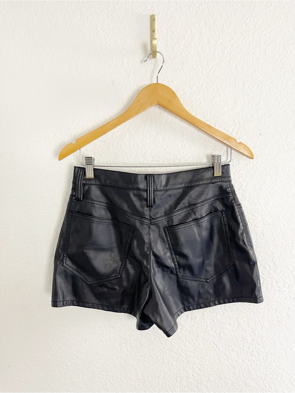 Madewell The Perfect Vintage faux leather jean short. 26 - Picture 6 of 11